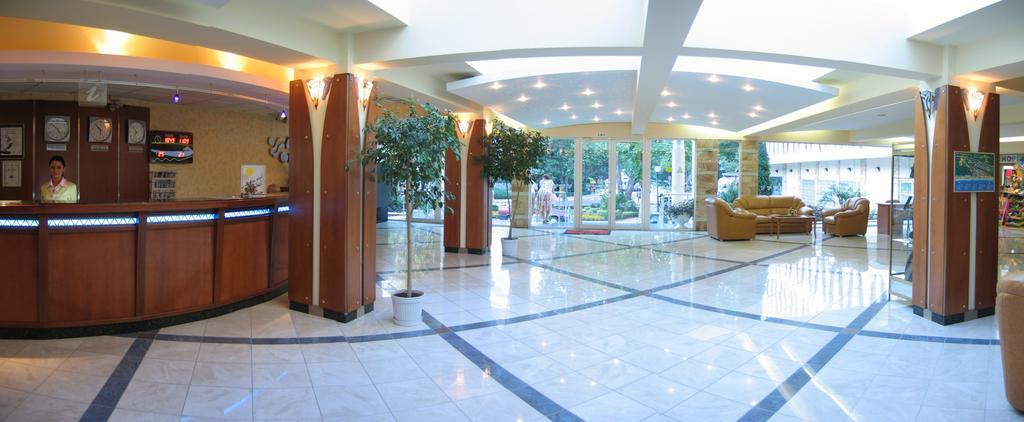 Hotel Laguna Garden 阿尔贝纳 外观 照片
